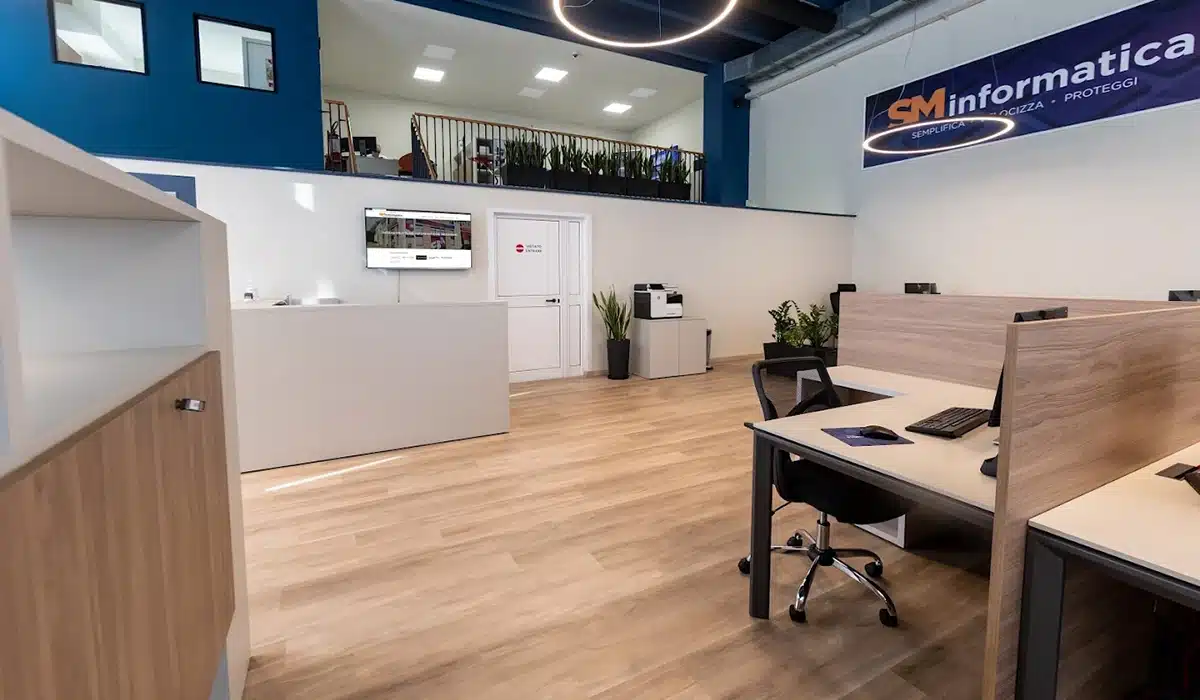 spazio-coworking-con-scrivanie-dedicate-milano